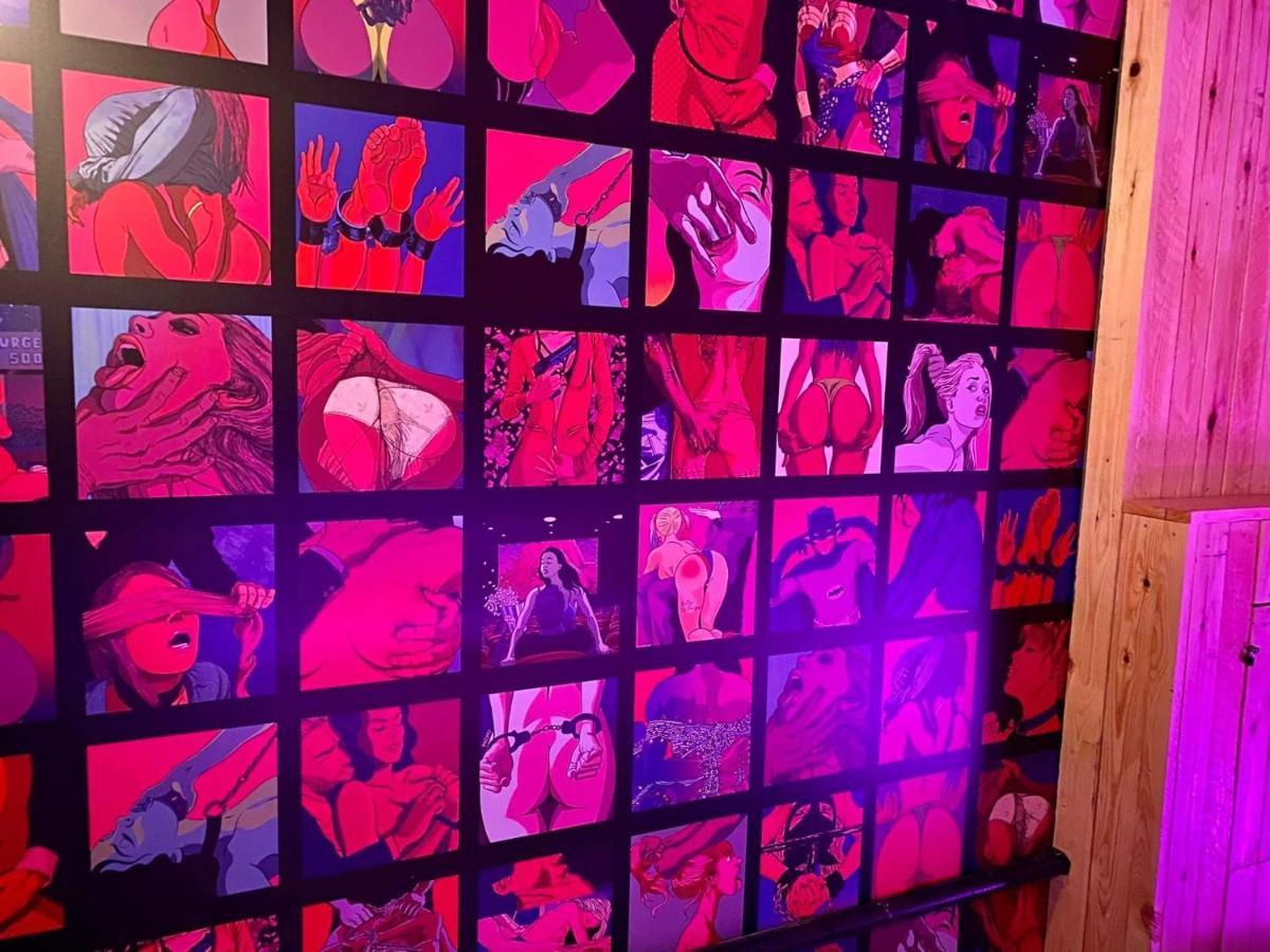 Secret Room Votre Love Room Coquine Et Insolite En Espace Privatif A Tournai Eksteriør billede