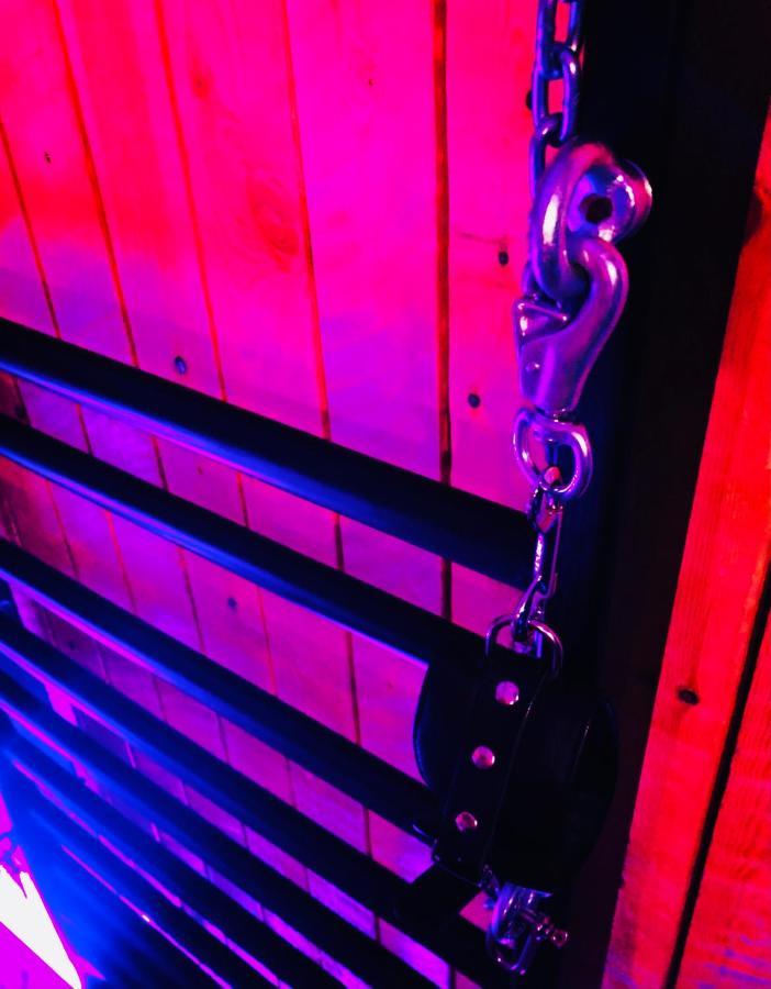 Secret Room Votre Love Room Coquine Et Insolite En Espace Privatif A Tournai Eksteriør billede